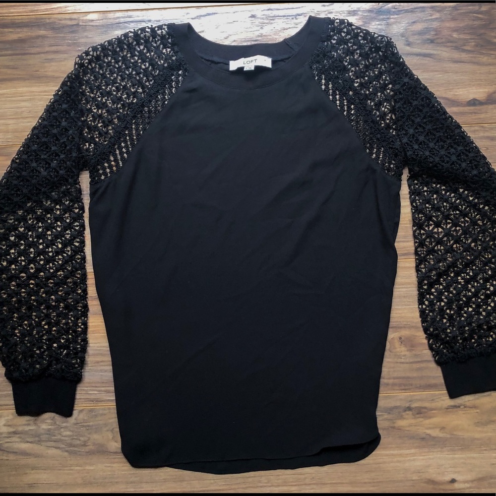 Loft Black Top
